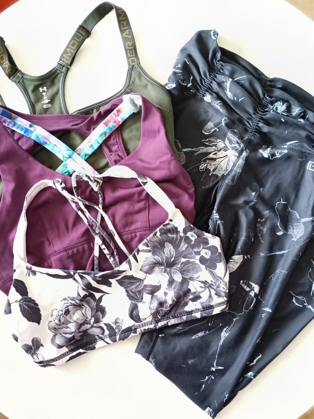 Athletic Bundle 3 sports bras 1 legging Lululemon Body Language Under Armour Sm